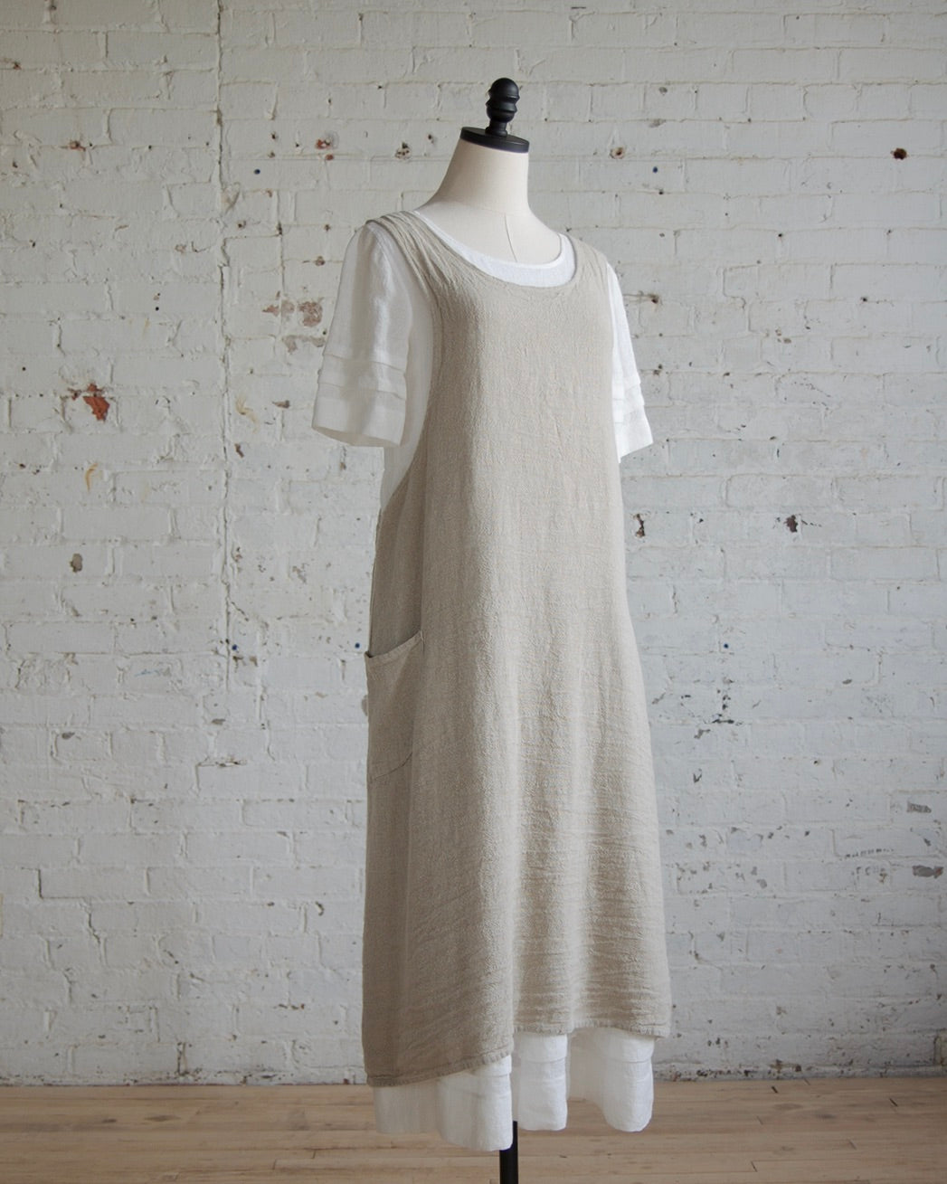 Made in France Linen Cross Back Apron