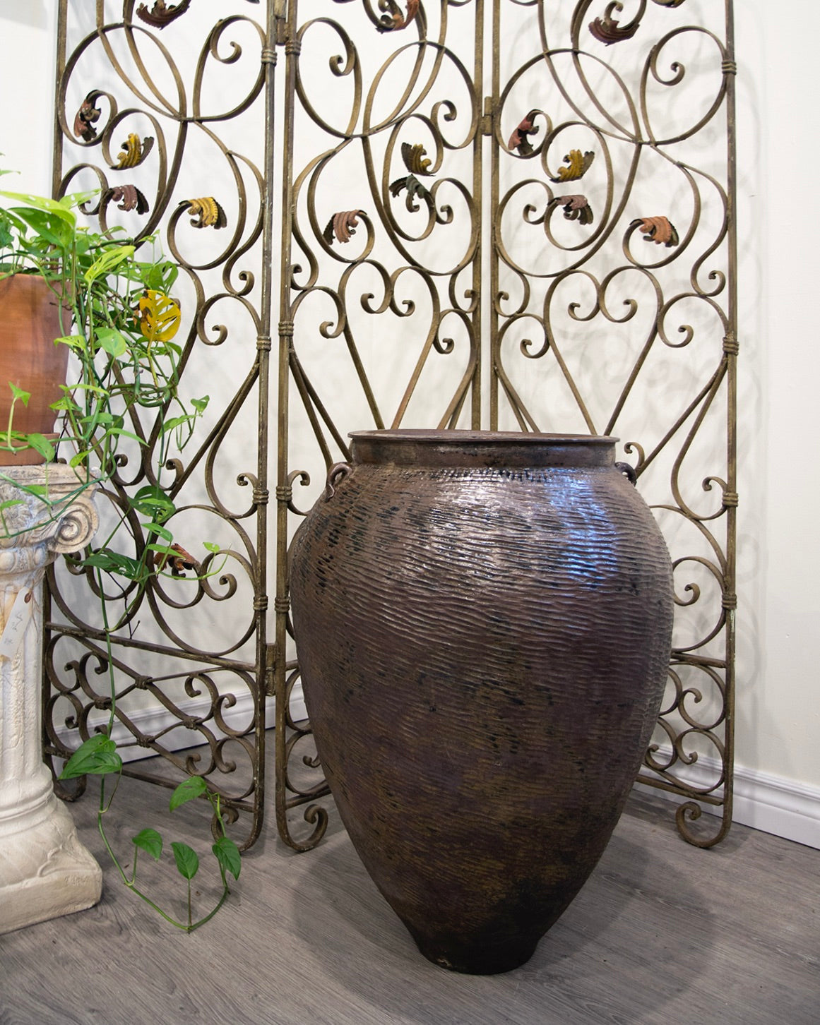 Ellery Vintage Pot