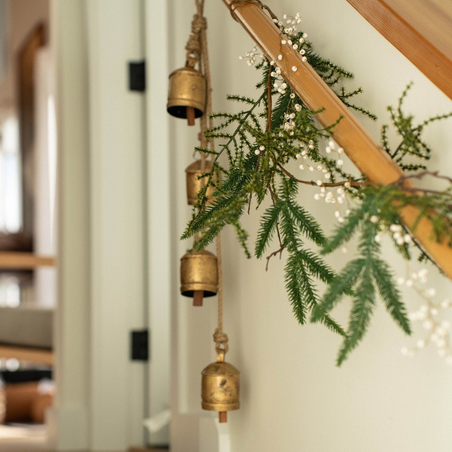 Large Rustic Bell Cascade