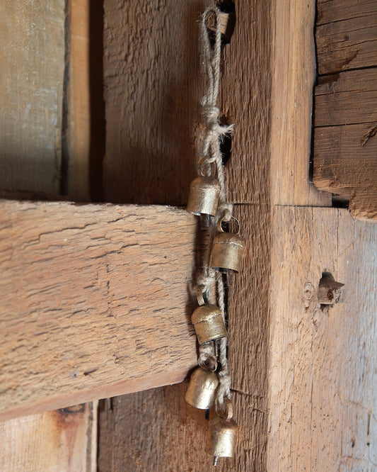 Small Rustic Bell Cascade