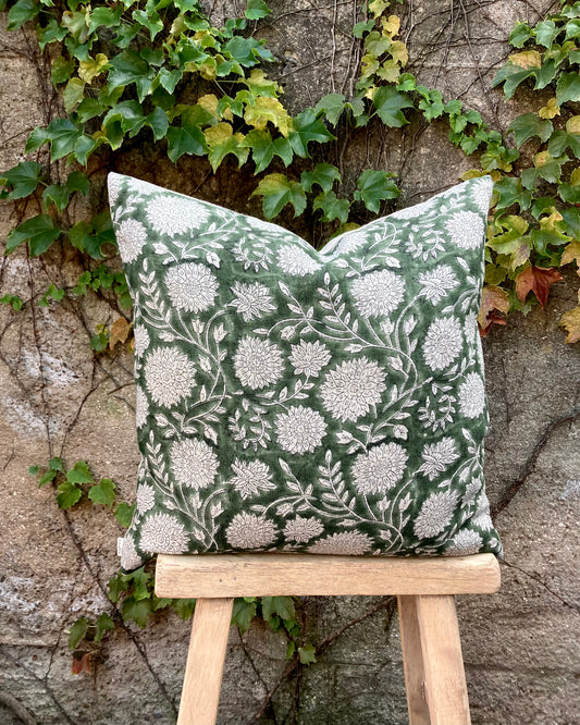 Leafy Green Linen Pillow 18”