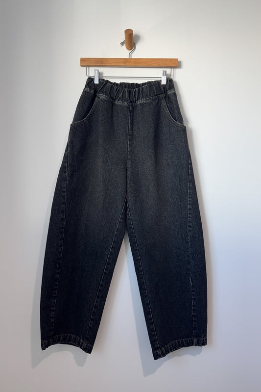 Le Bon Shoppe Arc Pants in Black Denim