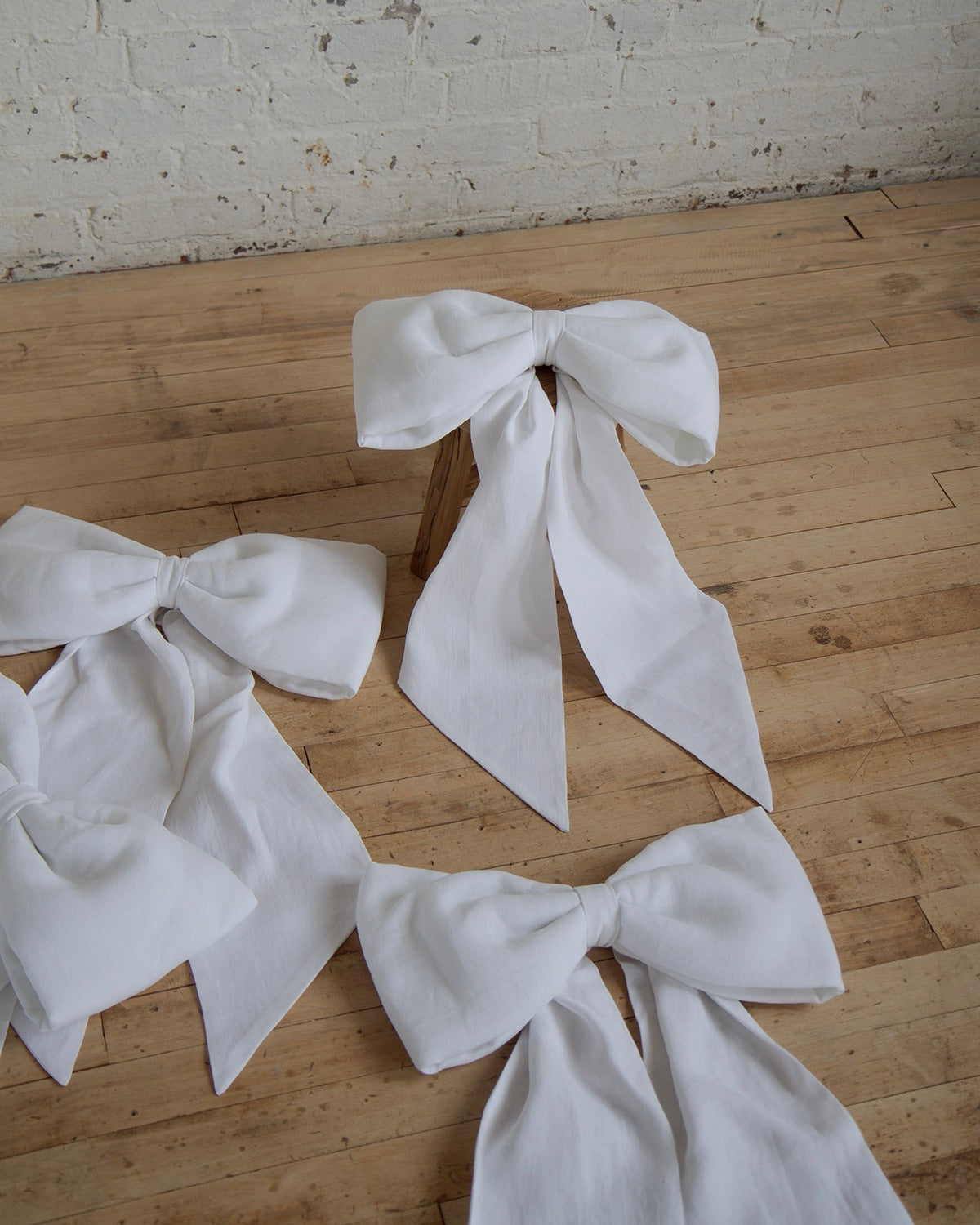 Large White Linen Bow